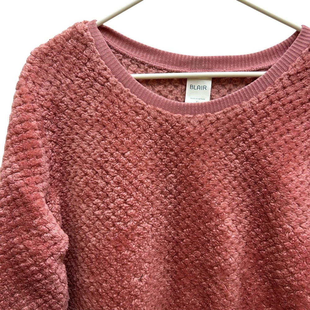 Vintage Blair Pink Textured Knit Sweater Fuzzy Cozy Pullover Crewneck - Picture 2 of 10